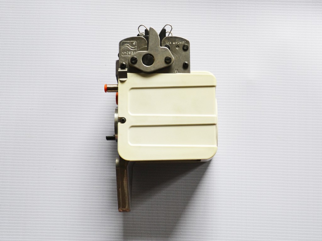 690������